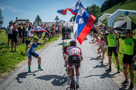 Vrhunec 4. etape Dirke po Sloveniji na Veliki planini 